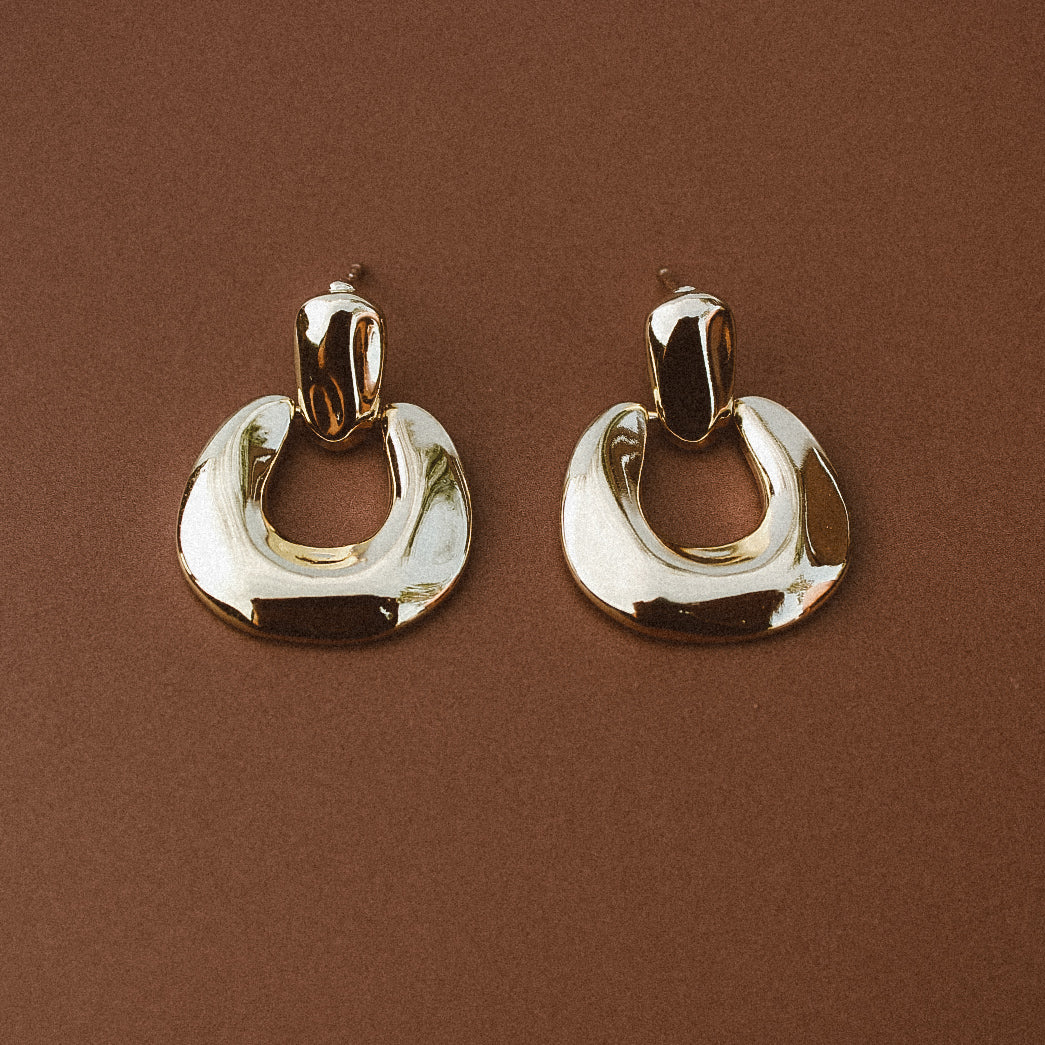 Loop stud Earrings
