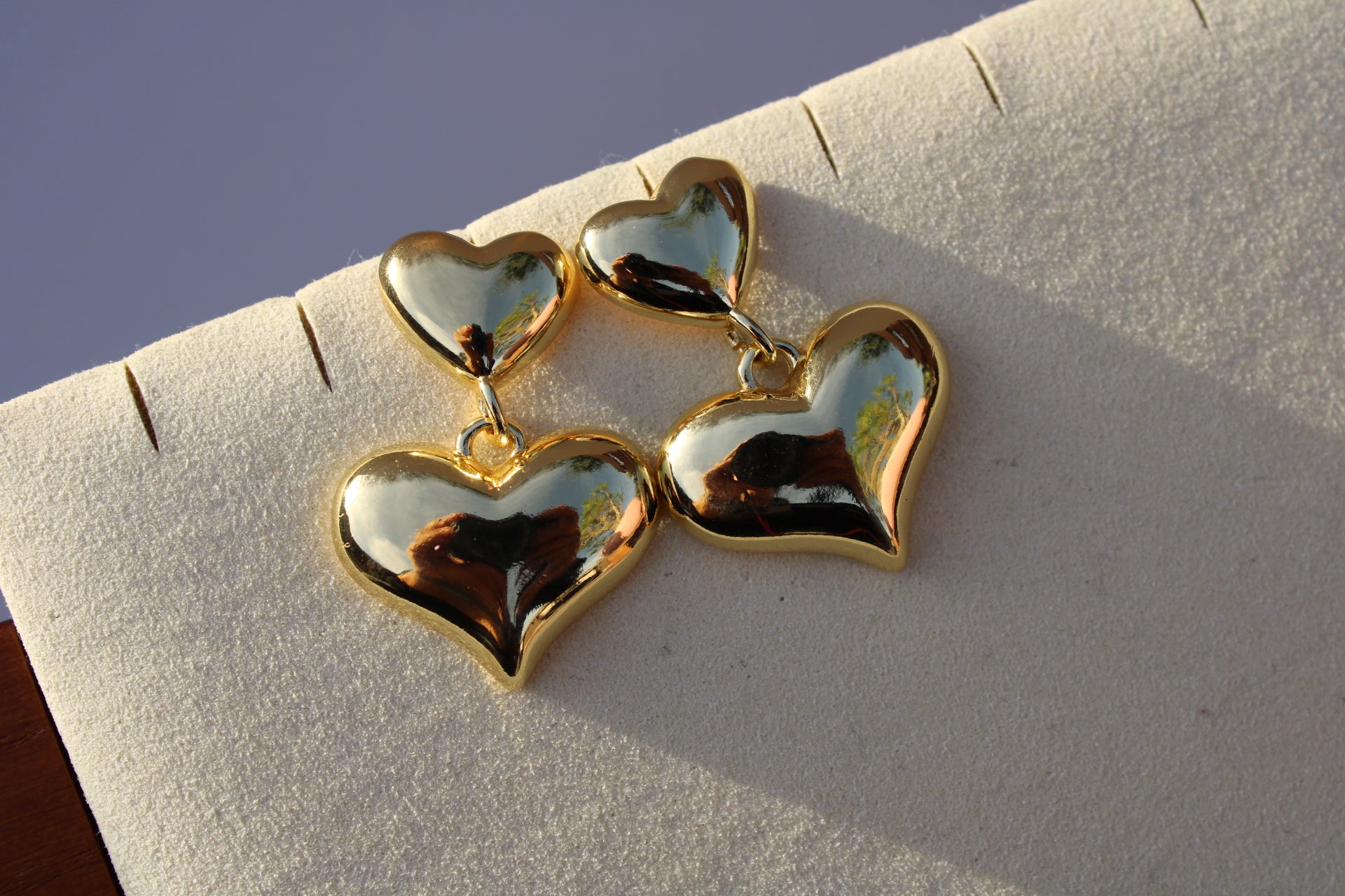 Dangly hearts stud Earrings