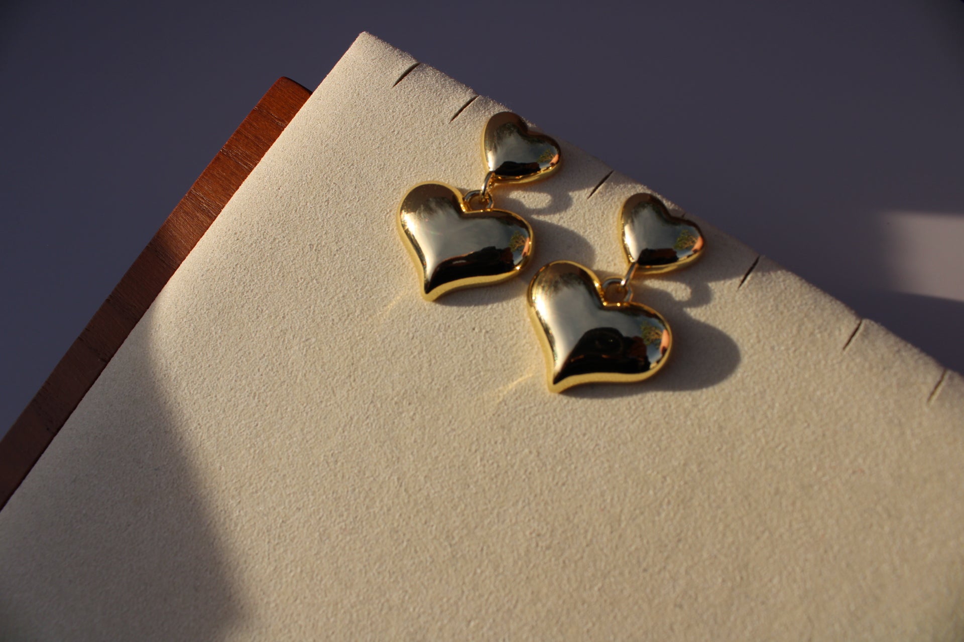 Dangly hearts stud Earrings