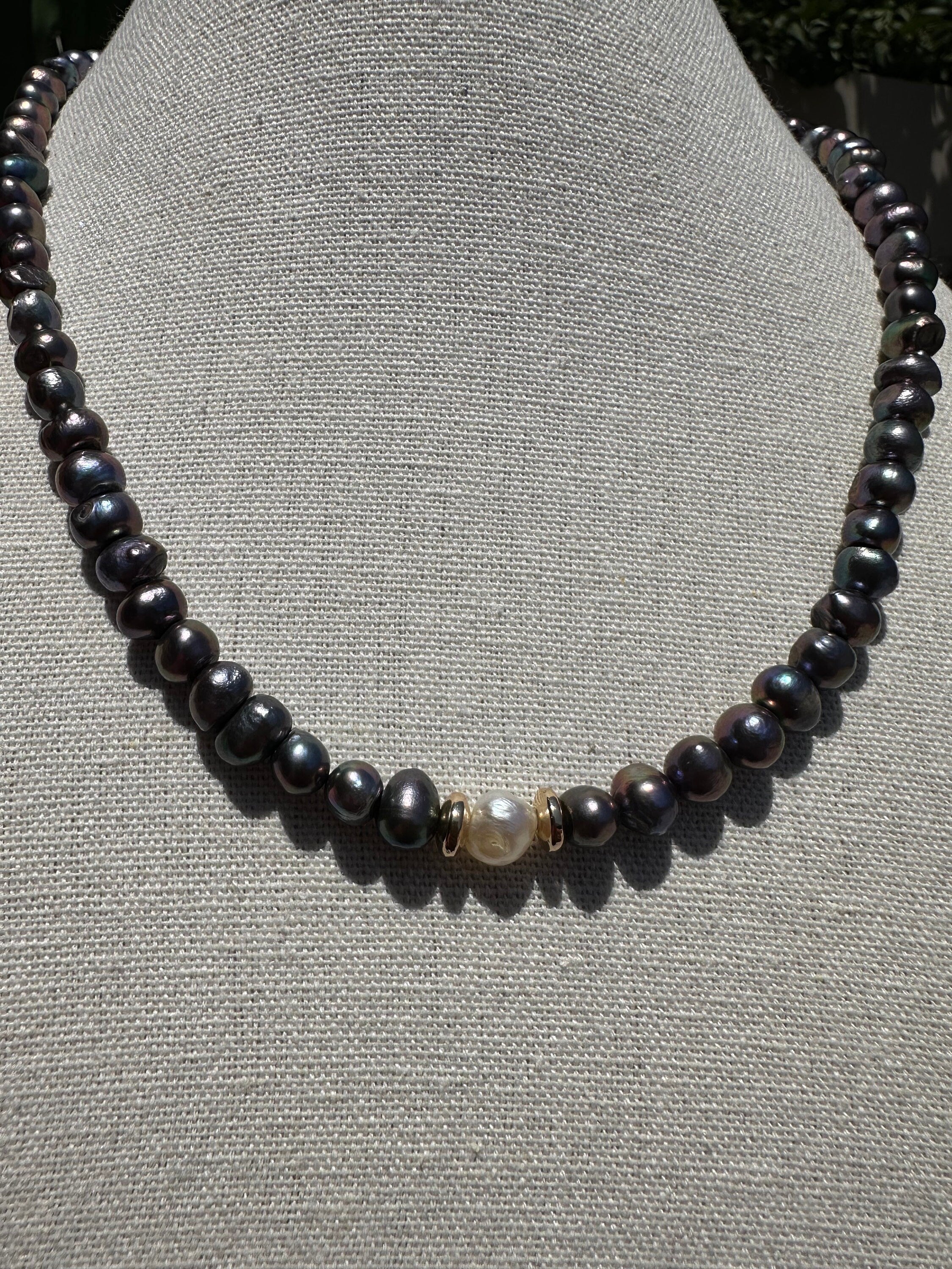 Handmade Peacock Pearl Necklace: Unique Beaded Jewelry