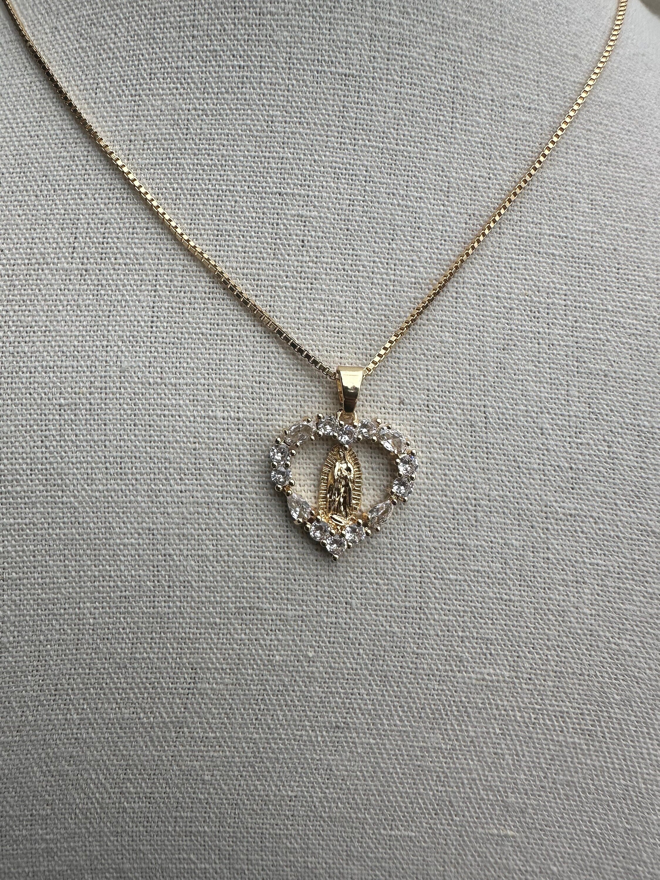 White heart shaped Virgin Mary necklace, collar de virgencita de Guadalupe/ 18k gold filled